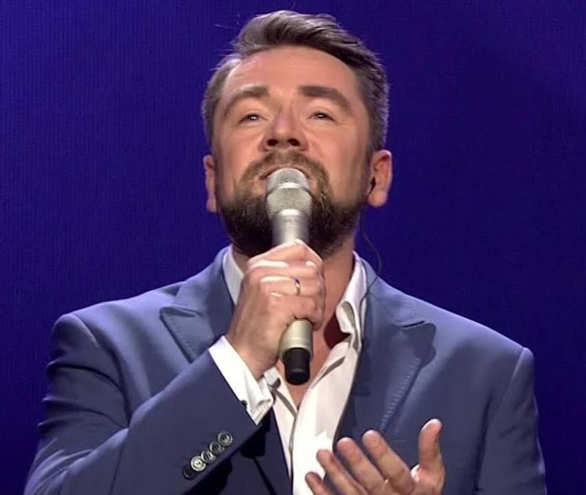 Kuba Badach – metryka postaci [wiek, wzrost, życiorys, pochodzenie, rodzina, żona i dzieci]