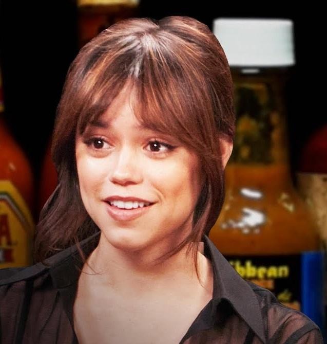 Jenna Ortega – metryka [wiek, wzrost, mąż i dzieci, pochodzenie, rodzina, życiorys]