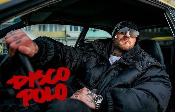 Kizo w akcji podczas walki Fame MMA.