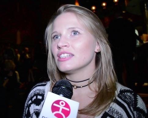 Natalia Rybicka odbiera nagrodę Orzeł za rolę w filmie Żurek.