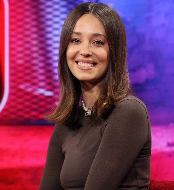 Iza Krzan prowadząca program w studiu Kanału Zero.